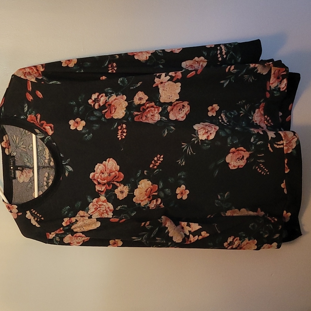 Derek Heart Women's Plus Floral Long Sleeve | 1XL